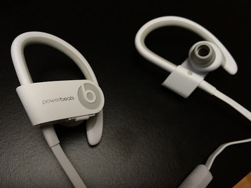 The Difference Between Powerbeats 2 and 